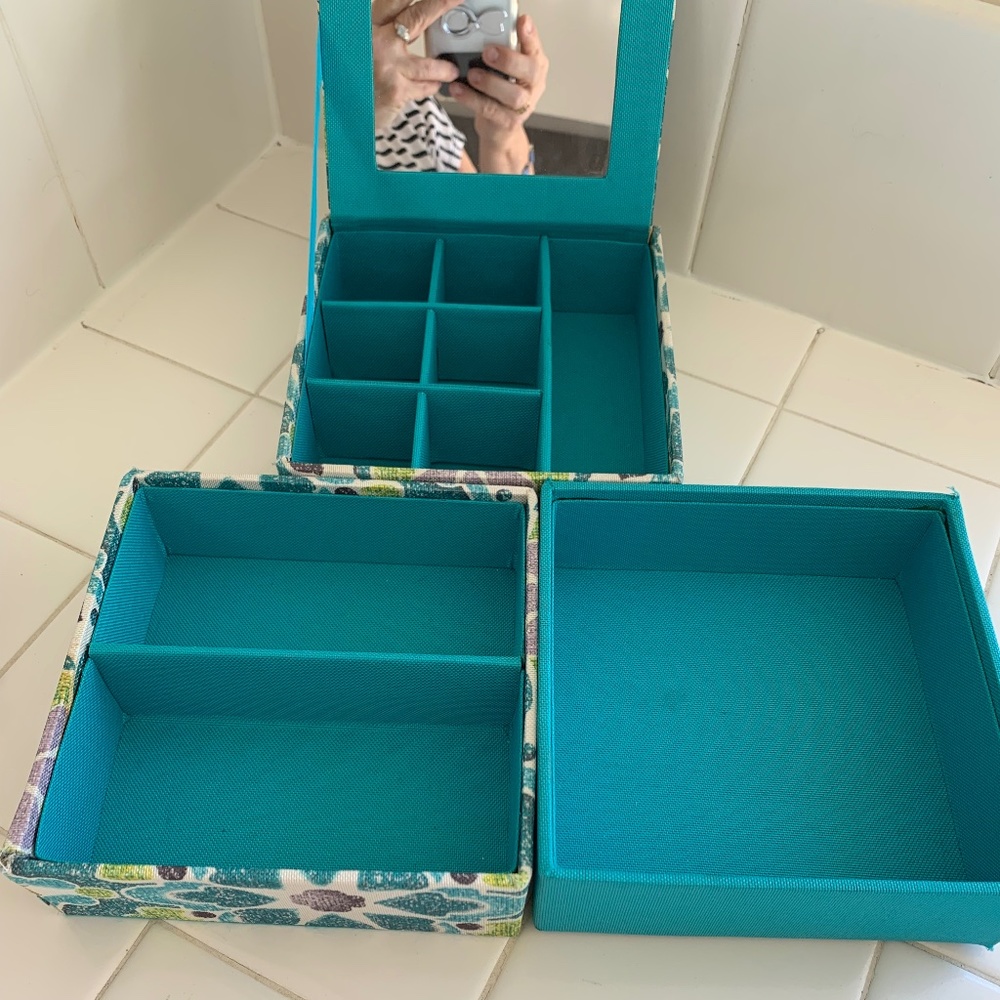Stackable Jewelry Box - Picture 3 of 5
